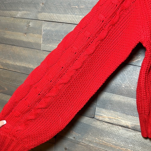 Small Jessica Simpson sweater - Picture 2 of 6